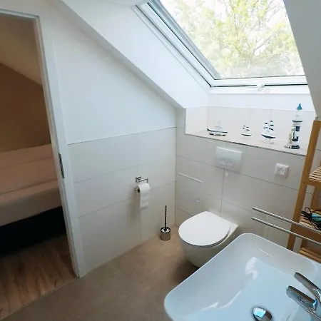 -neubau- 30qm Dach-apartment Apartmán