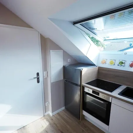 -neubau- 30qm Dach-apartment * פולדה