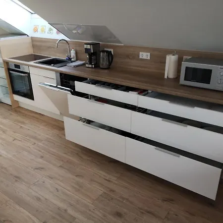 -neubau- 30qm Dach-apartment Apartmán Fulda