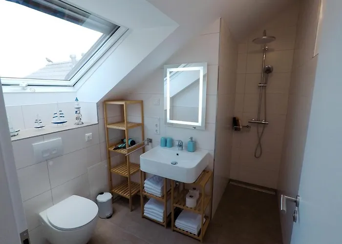 -neubau- 30qm Dach-apartment Lägenhet Fulda